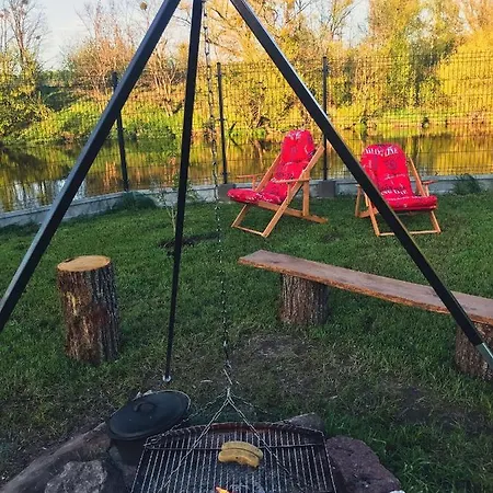 بيت للعطل Letniskowy Z Jacuzzi Nad Rzeka Bzura *