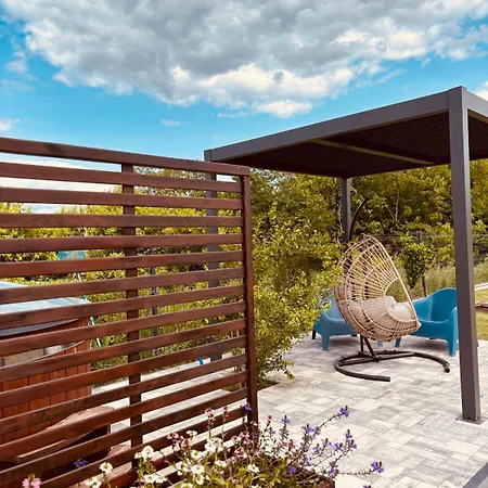 Hébergement de vacances Letniskowy Z Jacuzzi Nad Rzeka Bzura