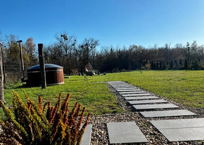 Semesterbostad Letniskowy Z Jacuzzi Nad Rzeka Bzura *