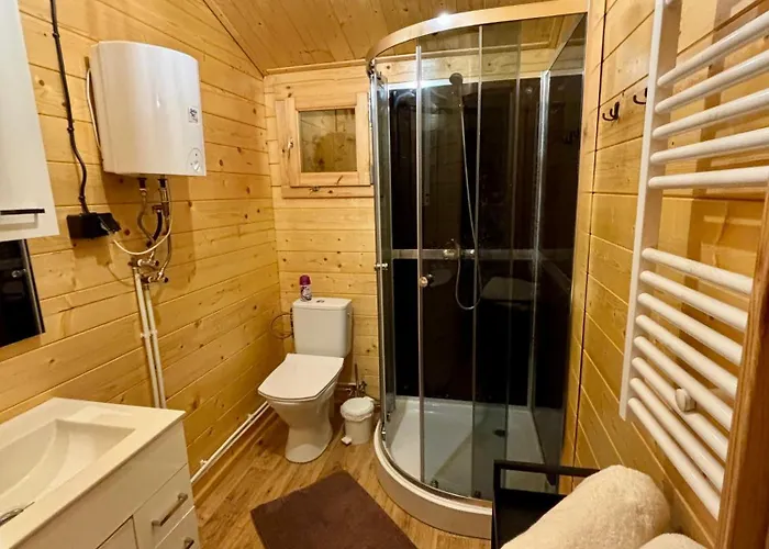 Letniskowy Z Jacuzzi Nad Rzeka Bzura * Zukow (Sochaczew)